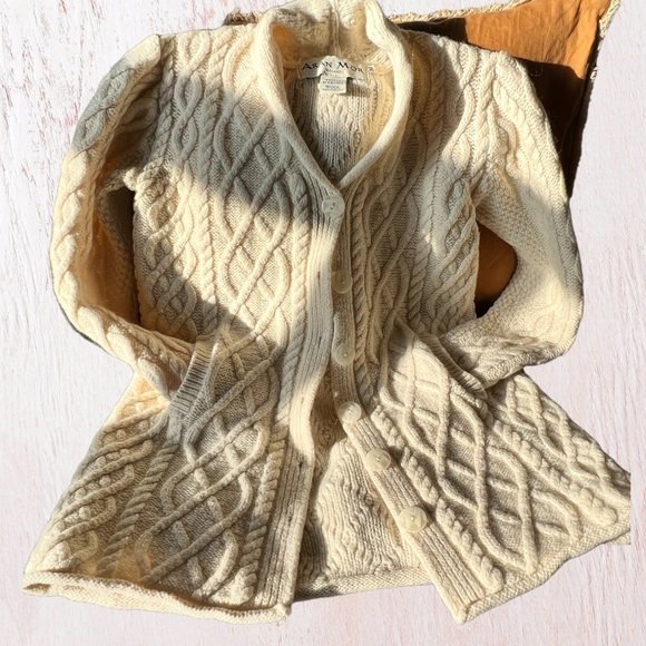 Aran Mõr Ireland | Merino Wool | Button cardigan sweater NWOT - Picture 3 of 10